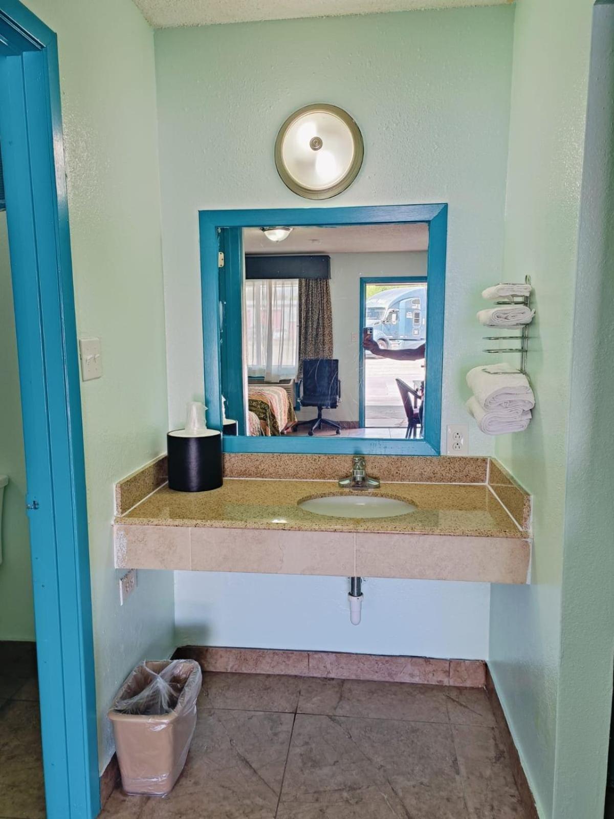 Budget Inn By Oyo Edinburg Hwy 281 외부 사진
